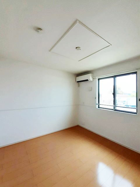 ルミナス・Ｍの寝室