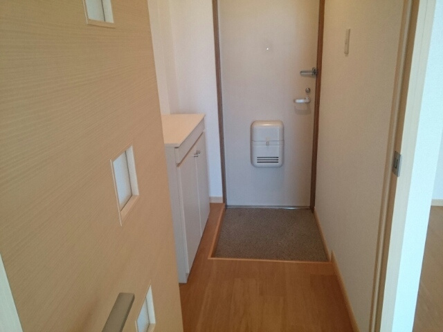 メゾンみやびの玄関
