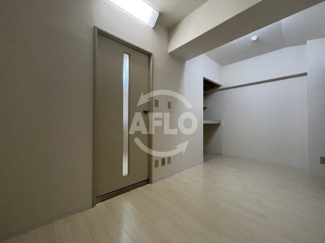 クルーム新大阪2番館の寝室|クルーム新大阪2番館　リビング