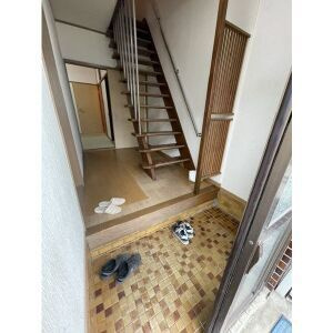 尼崎・潮江4丁目貸家の玄関