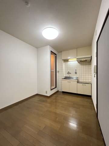 メイツ松屋町の居間・リビング