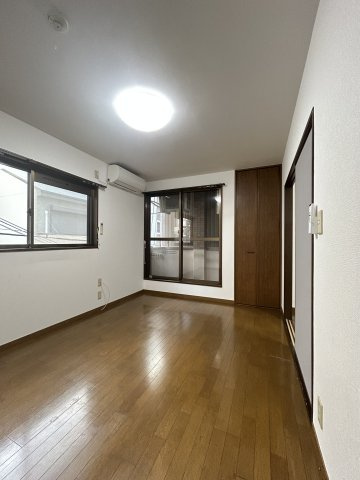 メイツ松屋町の寝室