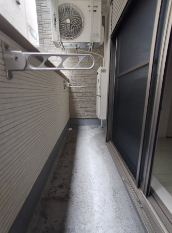 フジパレス須磨鷹取Ⅱ番館のバルコニー