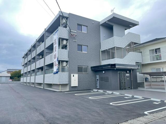 コト　パレスの外観