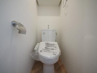 【トイレ】 | セレニテ蒲生四丁目駅前アリエ | 落ち着いた色調のトイレです