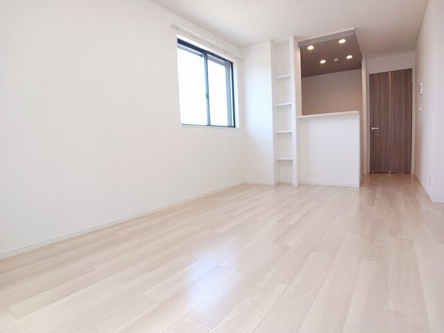 ロジュマンⅢの居間・リビング