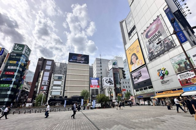 中央区銀座７丁目の店舗事務所の周辺