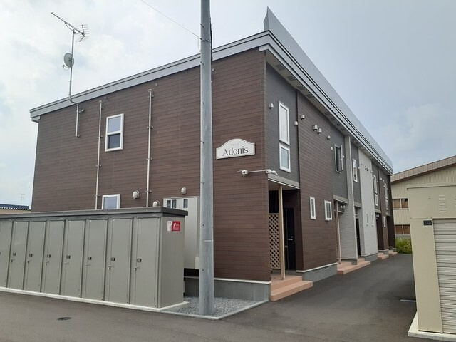 アドニス