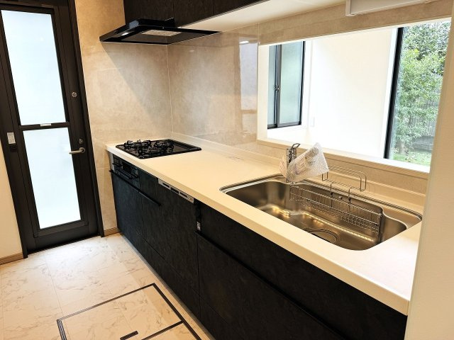 八王子市　片倉町　中古戸建てのキッチン|～新規交換済のシステムキッチン～