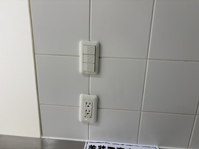 大阪市中央区久太郎町２丁目の店舗事務所の設備