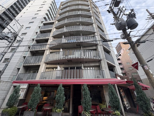 大阪市中央区久太郎町２丁目の店舗事務所の外観