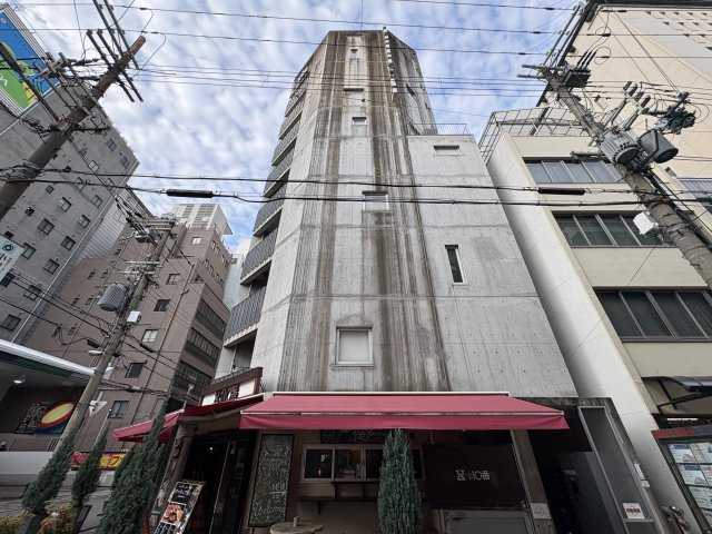 大阪市中央区久太郎町２丁目の店舗事務所の外観