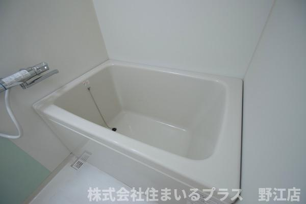 泰平ビルの浴室
