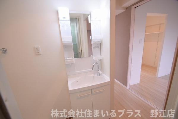 泰平ビルの洗面所