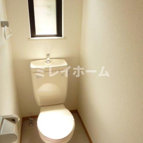 ソレイユ久が原のトイレ|同建物内、別のお部屋の参考写真になります。