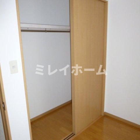 ソレイユ久が原の収納|同建物内、別のお部屋の参考写真になります。