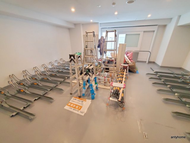 プレディアコート本町　仲介手数料無料の駐車場