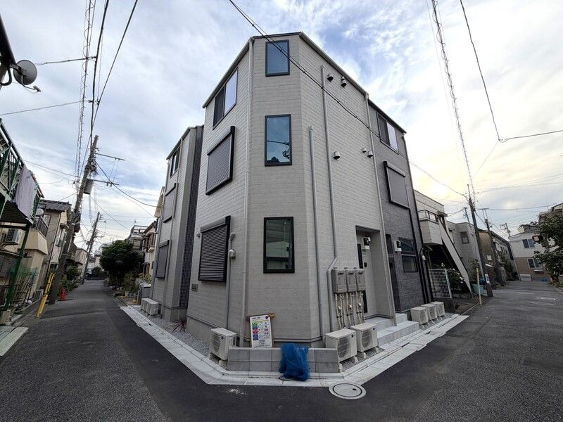 アルバ西新井の外観