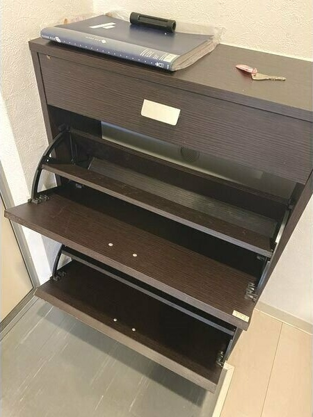 クラウド9コウウンの玄関