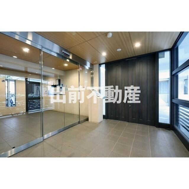 リバーレ秋葉原のエントランス