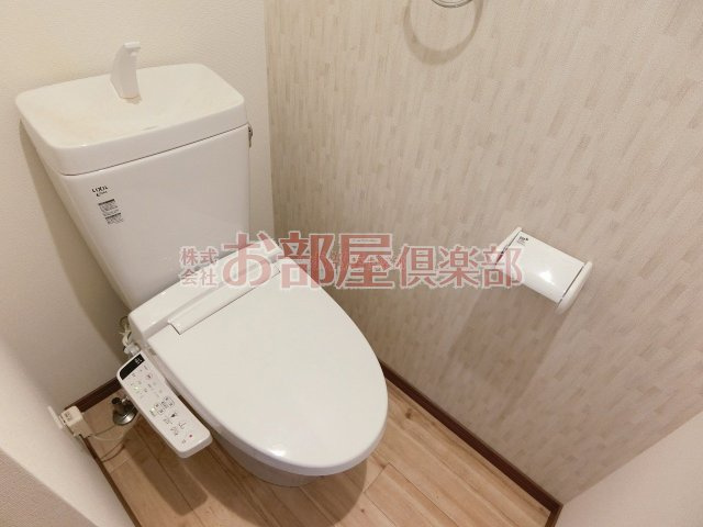 at.eastのトイレ|ゆったりとした空間のトイレです