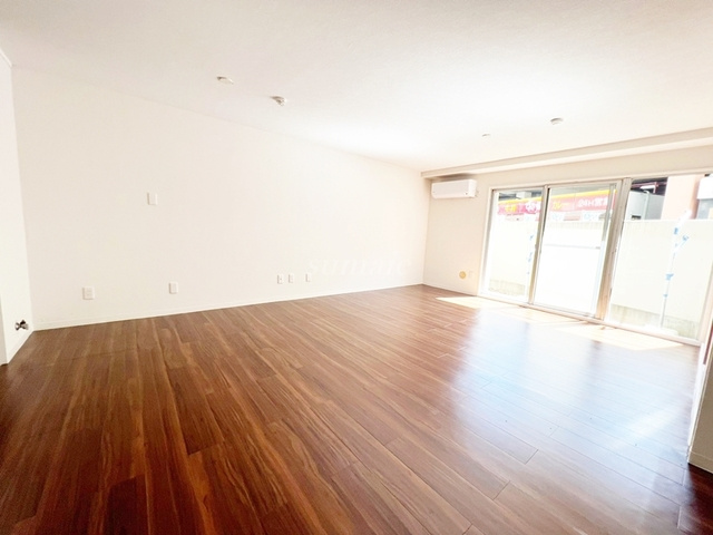 北区赤羽南１丁目の賃貸マンションの居間・リビング|明るいお部屋です☆彡