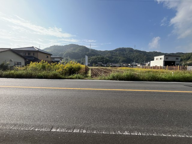 鴨方町新庄売地の外観