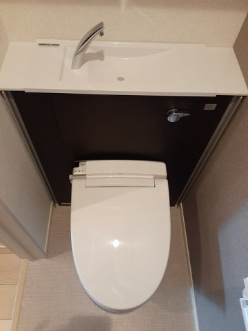 【トイレ】 | カミーナ | トイレです
