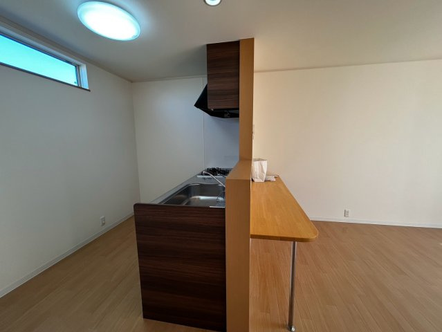 カンパニア西の土居の内装
