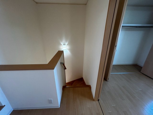 カンパニア西の土居の内装