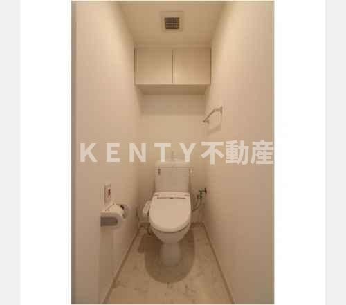 【トイレ】 | ＣＨＡＲＭＡＮＴ　ＡＶＥＮＩＲ | ゆったりとした空間のトイレです
