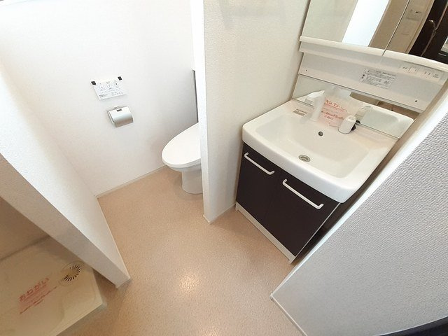カーサ　レガーレの洗面所|忙しい朝には欠かせない洗面所です