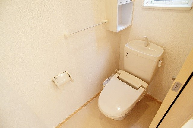 メゾン元町のトイレ|コンパクトで使いやすいトイレです
