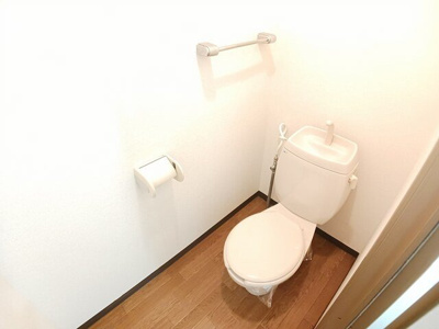 【トイレ】 | コートビレッジＣ | 清潔感のあるトイレです