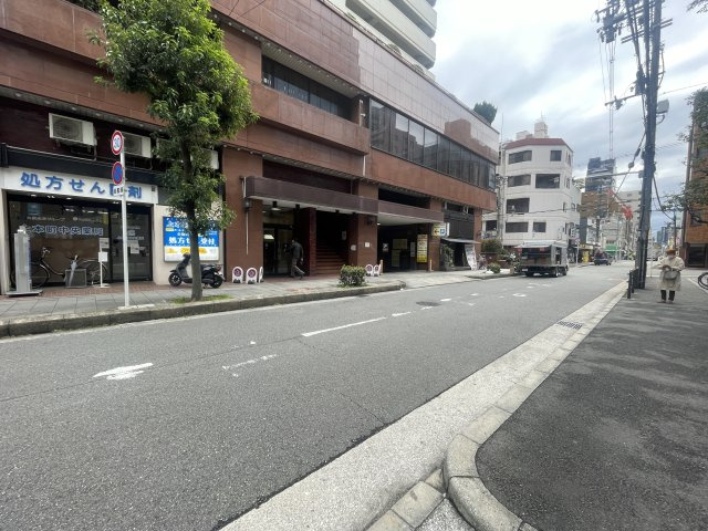 イオ上本町ビルの周辺