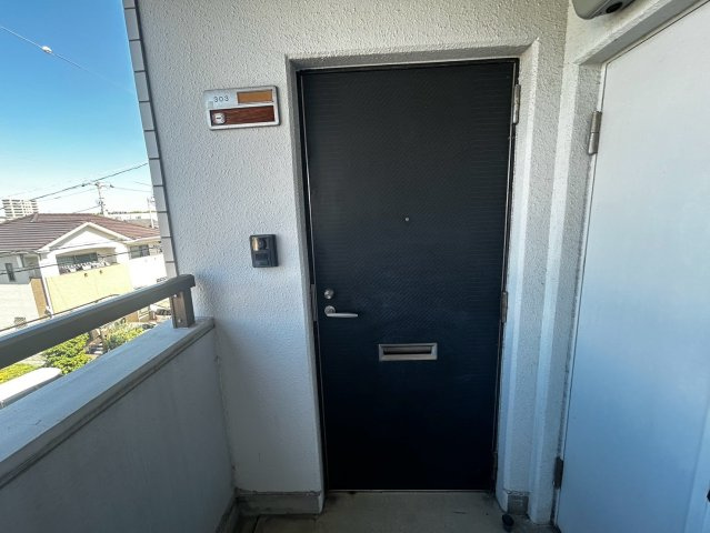アーバンコート久保田の玄関