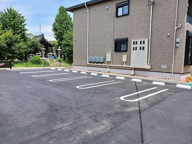 メゾンＨＩＫＡＲＩの駐車場