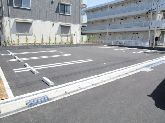 フォルトゥナの駐車場