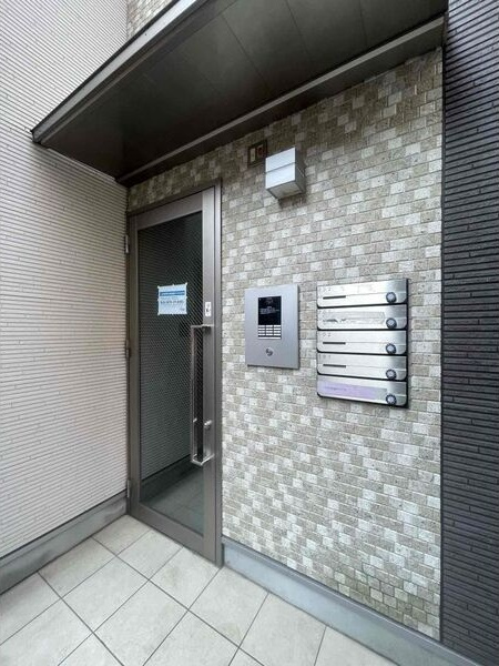 ヴィサージュ新栄のエントランス