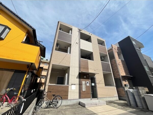 志賀本通ヒルズの外観