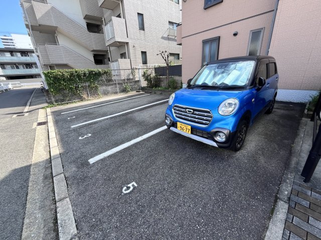 SOL.LEVANTEⅧの駐車場
