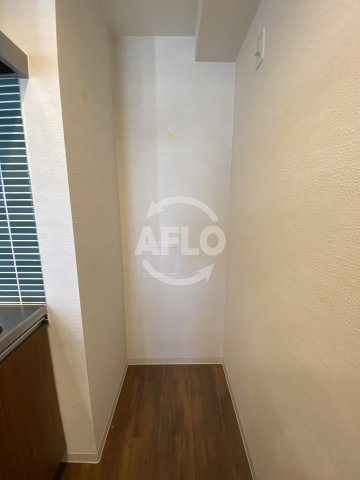 アイボリーポワント難波WESTの洋室|アイボリーポワント難波WEST　冷蔵庫置場