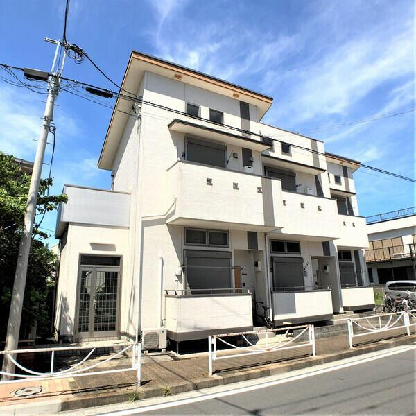 アニメイト井土ヶ谷の外観