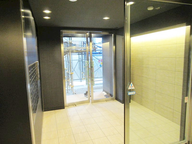 【エントランス】 | フレッチェ横浜 | お洒落な建物デザイン♪