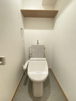 【トイレ】 | ロイヤルリバービュー　★プライスホームなら仲介手数料が割引価格です！★