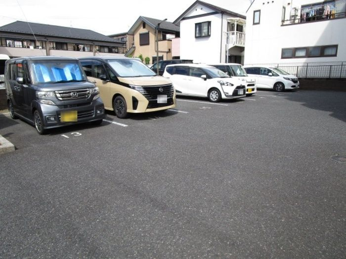 メルベーユの駐車場|他部屋参考写真