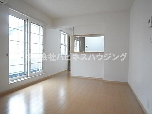 コスモ　ミツキーズの居間・リビング|ゆったり過ごせる居間です