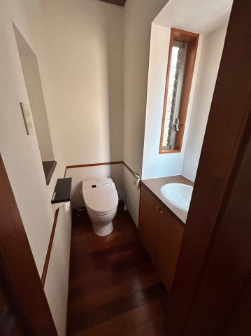 千駄木4丁目戸建てのトイレ