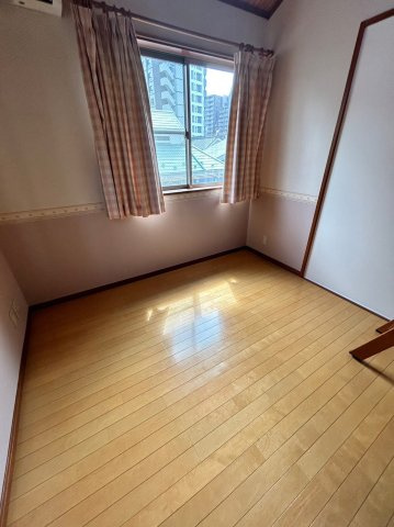 千駄木4丁目戸建ての洋室