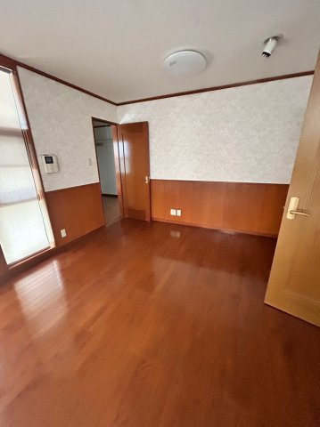 千駄木4丁目戸建ての居間・リビング